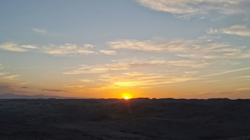 agafay desert things to do sunset
